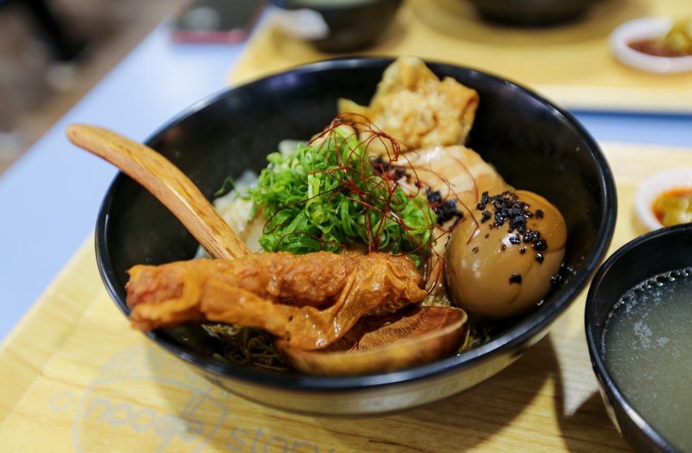 Hong Heng Fried Sotong Prawn Mee